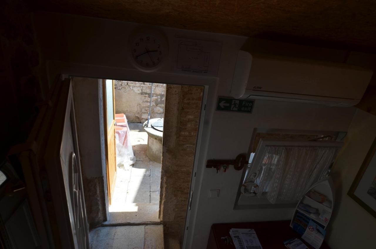 Studio Apartment La Maison De Catherine Rovinj Exterior foto